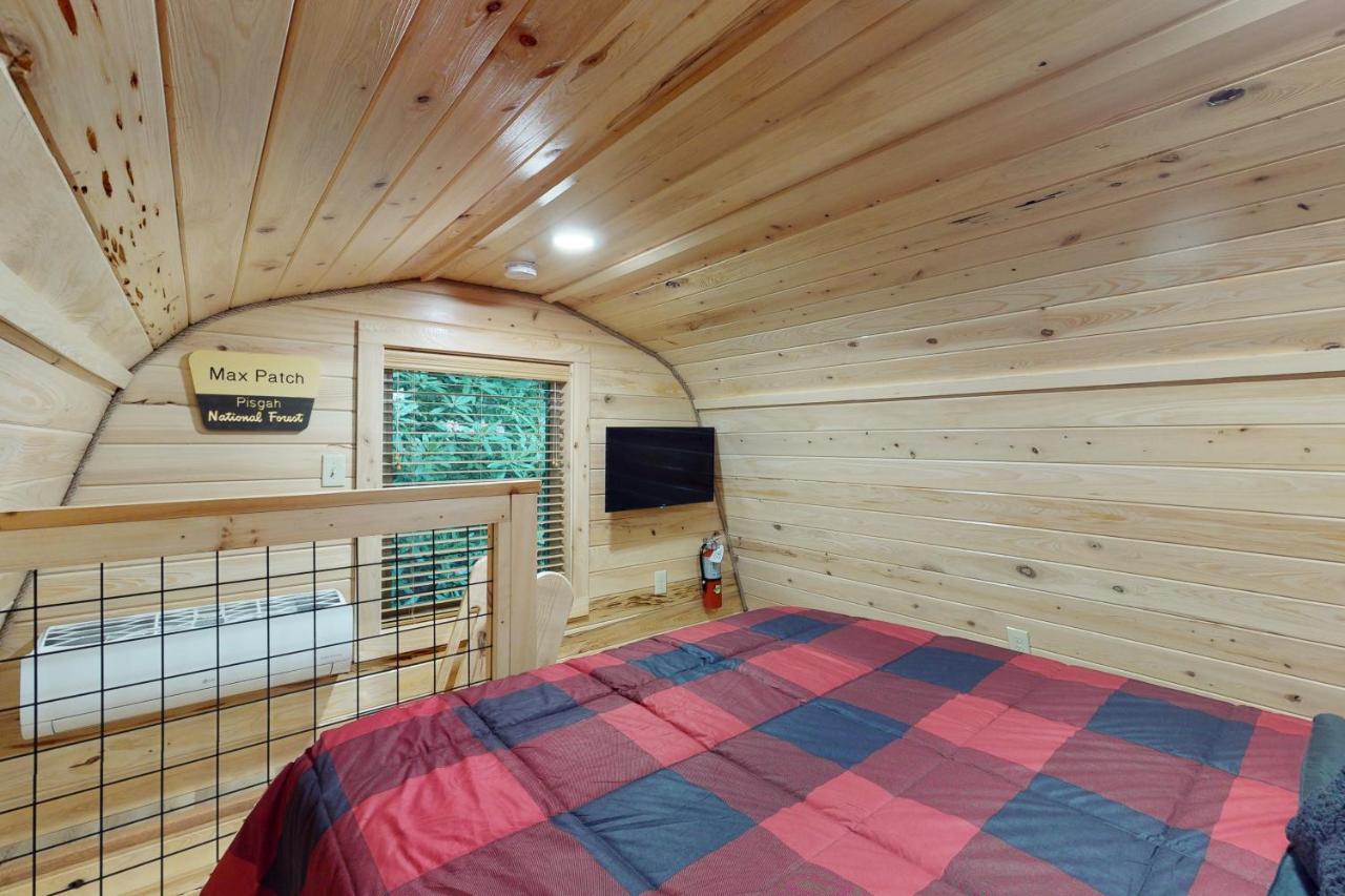 Down The Creek Villa Гетлинбург Екстериор снимка